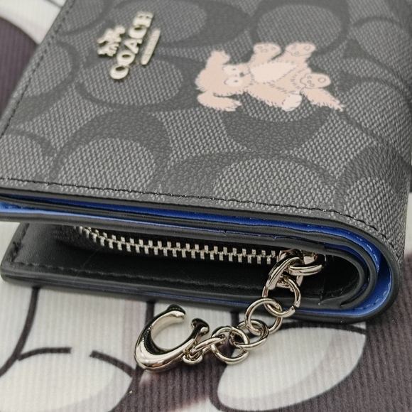 Coach Wallet - Picture 2 of 6